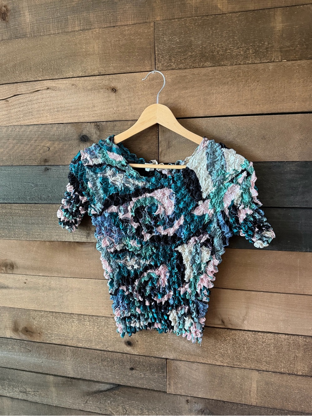 Y2K Popcorn Bubble Top Crinkle Stretch Abstract Swirl - Picture 6 of 11